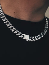 Load image into Gallery viewer, Clasp cuban necklace
