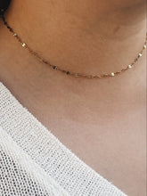 Load image into Gallery viewer, Glimmer Cut necklace (gold)
