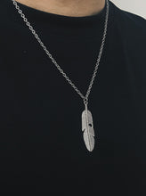 將圖片載入圖庫檢視器 Feather necklace
