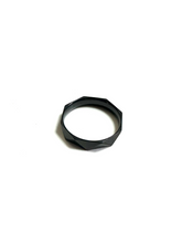 將圖片載入圖庫檢視器 Faceted ring (black)
