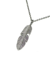 將圖片載入圖庫檢視器 Feather necklace
