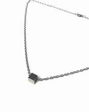 Load image into Gallery viewer, Mini square necklace
