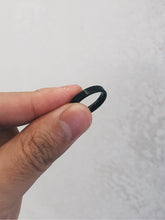 將圖片載入圖庫檢視器 Slender ring (black)
